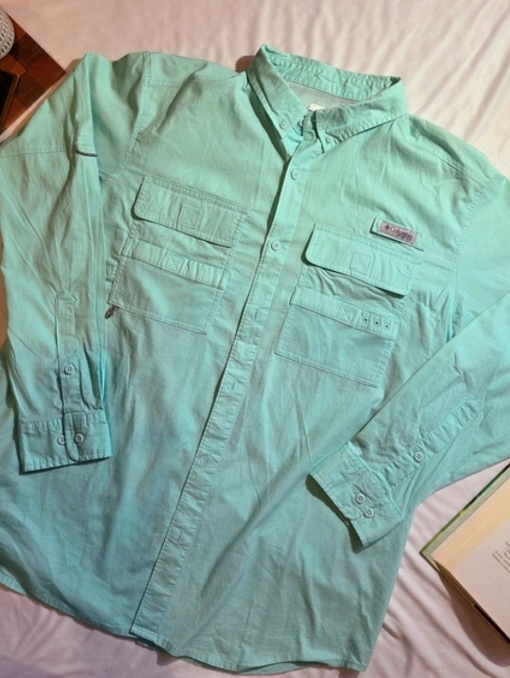 Columbia Light Green Utility Shirt. Lightweight 98% Cotton